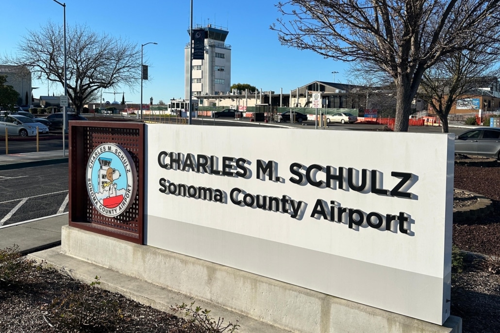 Sonoma County Airport sign